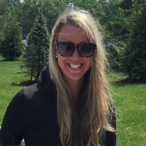 Meet your Posher, Ashley